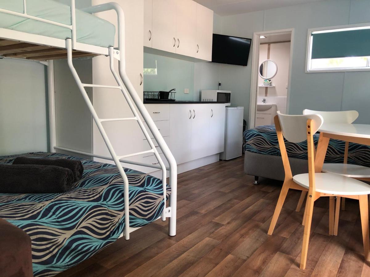Acacia Caravan Park & Holiday Units Арарат Экстерьер фото