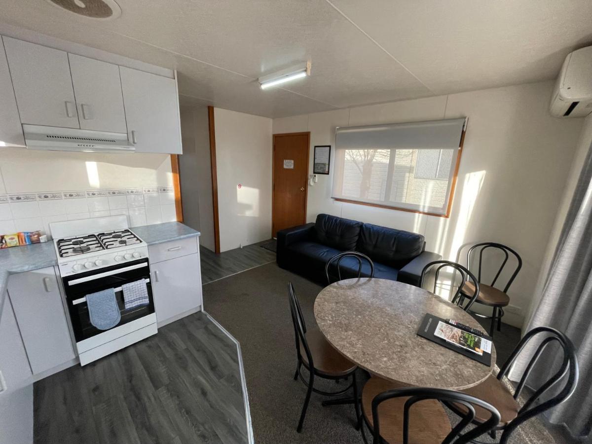 Acacia Caravan Park & Holiday Units Арарат Экстерьер фото