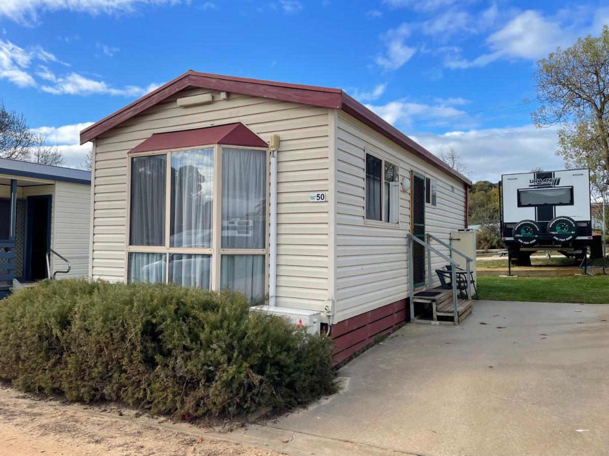Acacia Caravan Park & Holiday Units Арарат Экстерьер фото