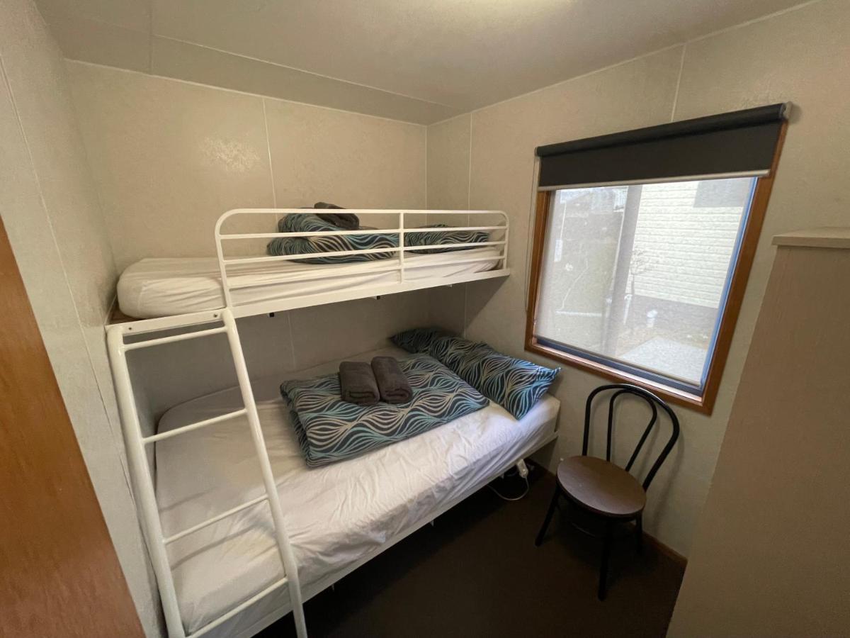 Acacia Caravan Park & Holiday Units Арарат Экстерьер фото