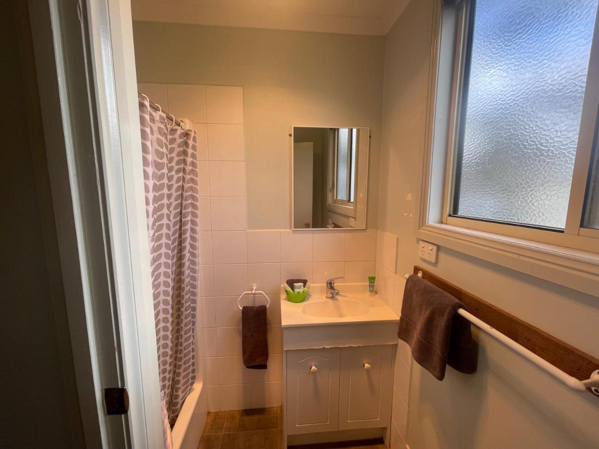 Acacia Caravan Park & Holiday Units Арарат Экстерьер фото