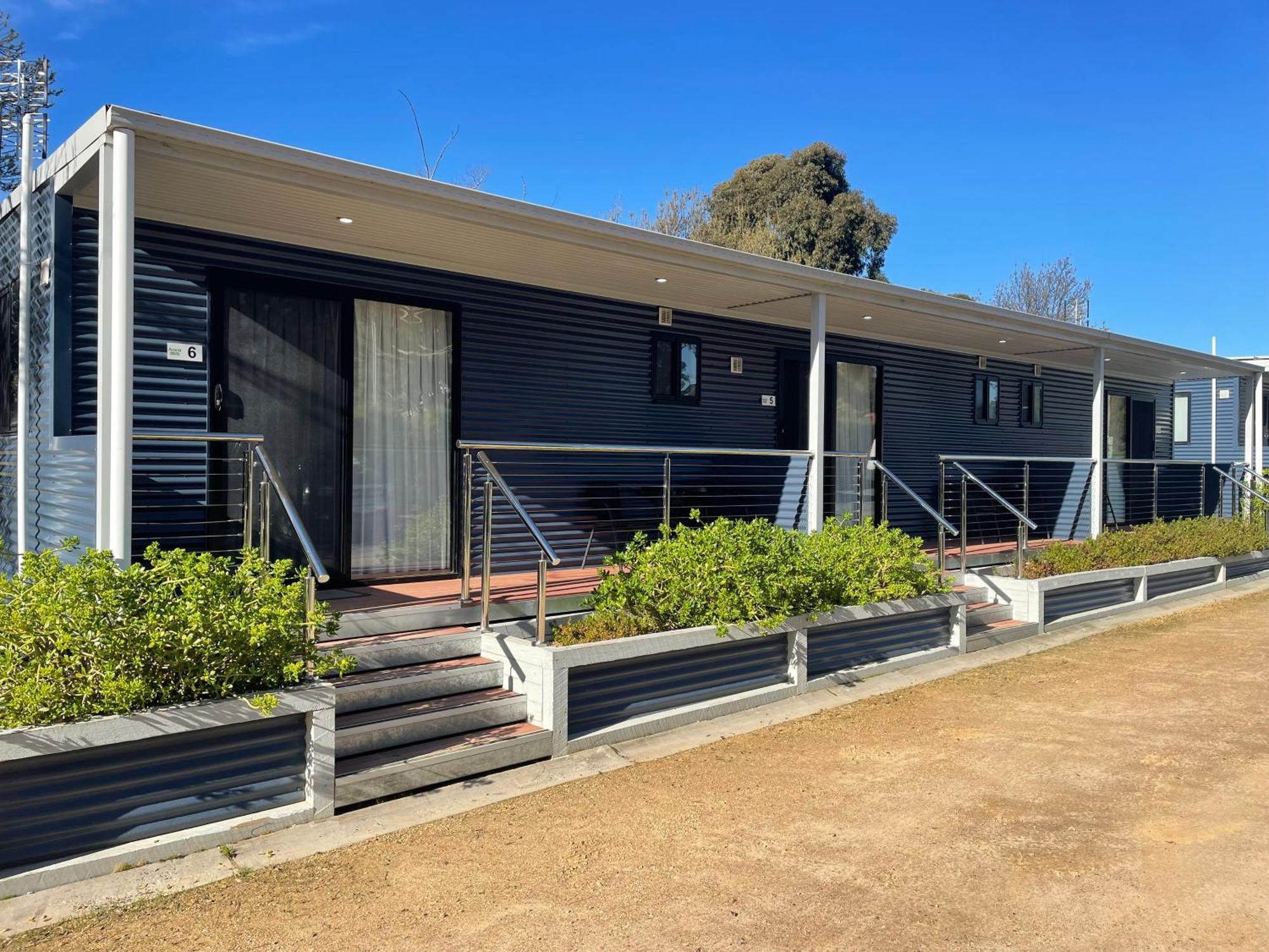 Acacia Caravan Park & Holiday Units Арарат Экстерьер фото