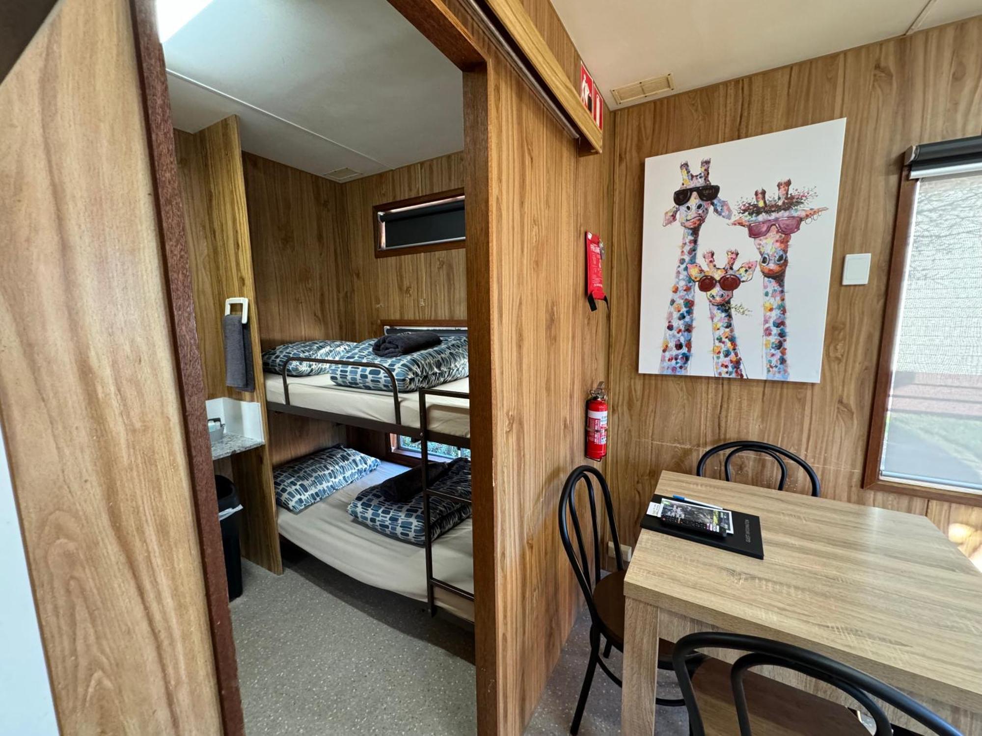 Acacia Caravan Park & Holiday Units Арарат Экстерьер фото